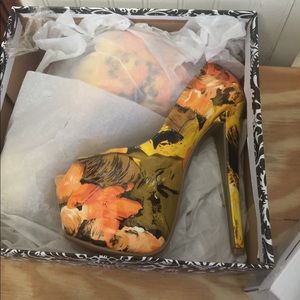 Women heels